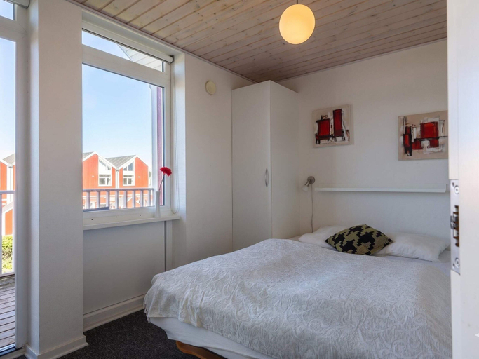 Bedroom 2, 4 Star Holiday Home in Lokken, Hjørring