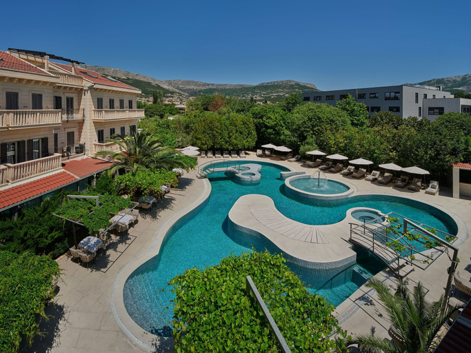 Exterior & Views 2, Hotel President Solin, Solin