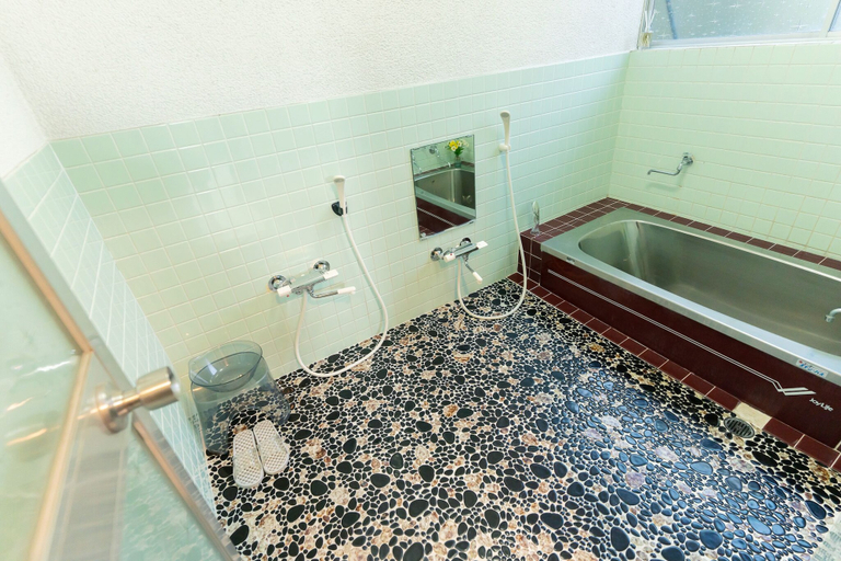 Bathroom 3, Taishonoyado Romantei, Kani