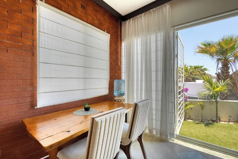Dining, Charming & Sunlit Condo With Pool & Balcony - Near Golf, Beaches, & Nightlife, La Paz