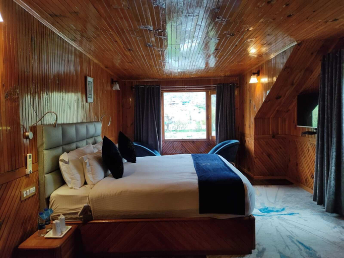 Room 2, The Hermitage By Grand Resorts Pahalgam, Anantnag