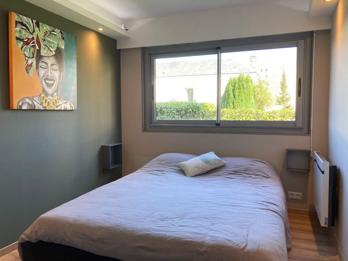 Room 5, Quiet Designer Apartment in Fecamp, Seine-Maritime