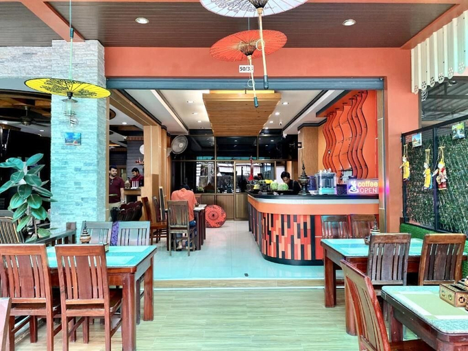 Food & Drinks 4, Lucky Residence Patong, Phuket Island