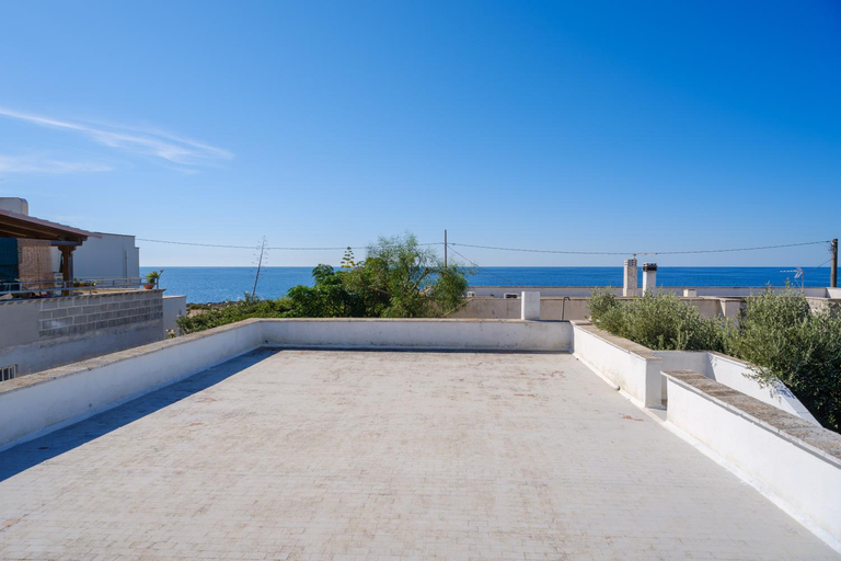 Others 4, Villa Elena, Lecce
