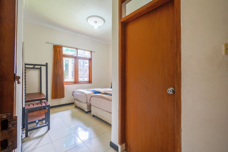Room 2, Villa Tjokro 3 By ARBA, Bogor