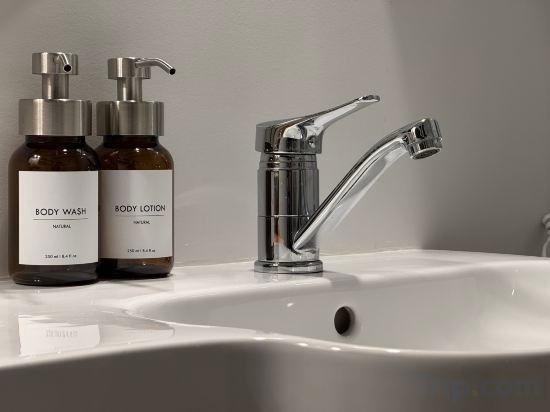 2, White Oasis, Waitaki