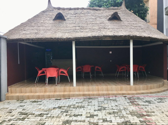 Others 2, Choice Suites II, Kosofe