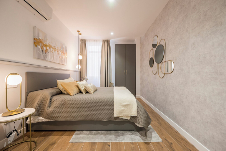Room 3, Apartamentos Príncipe de Canalejas, Madrid