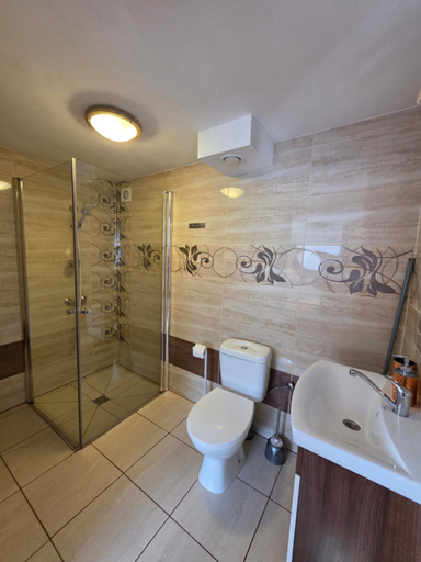 Bathroom 3, Villa Krysia 50 m do morza, Kamień