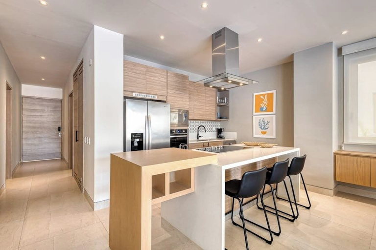 Private kitchen 2, Peaceful Condo With Resort Pool, High-speed Wifi & Relaxing Outdoor Space, La Paz