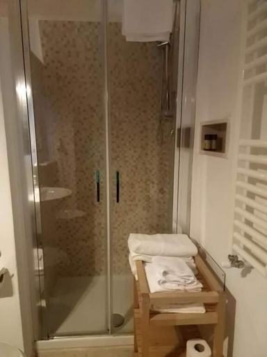 Bathroom 5, Casa della Luna, Matera