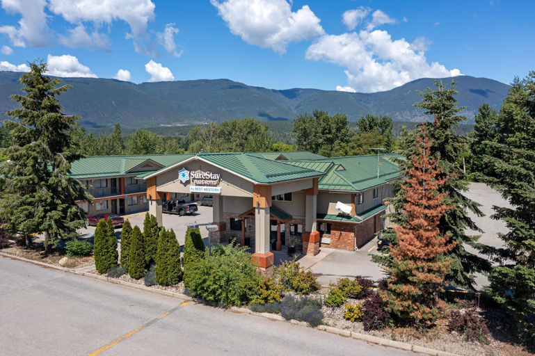 Exterior & Views 2, SureStay Plus Hotel By Best Western Salmon Arm, Columbia-Shuswap