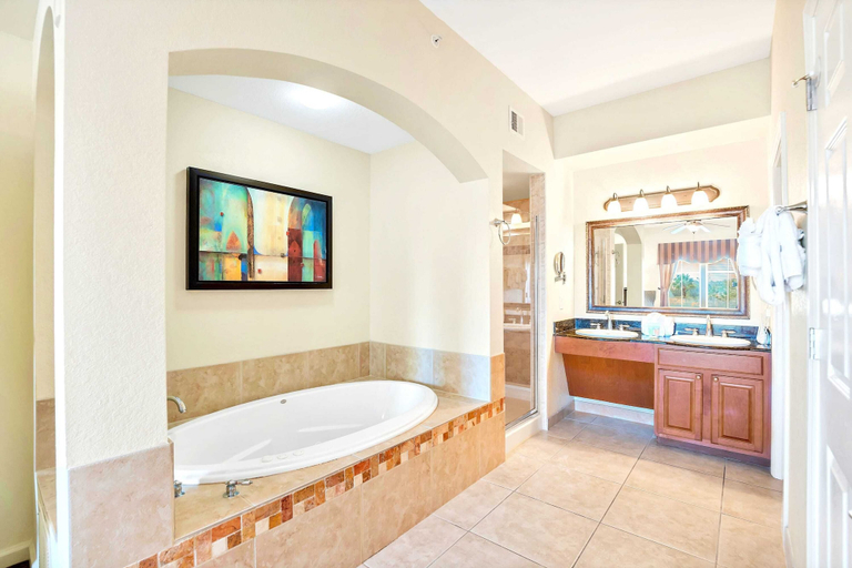 Bathroom 4, Upstay: Family-friendly Getaway With Spa & Pool, Orange