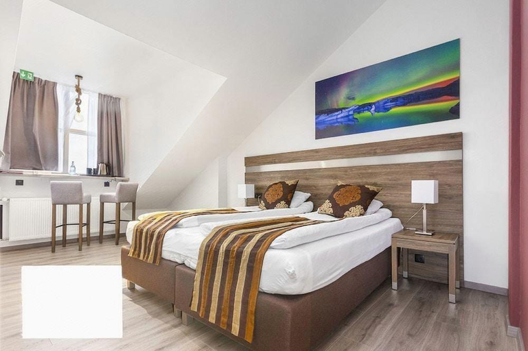 Bedroom 2, Hotel Duus by Keflavik Airport, Reykjanesbær