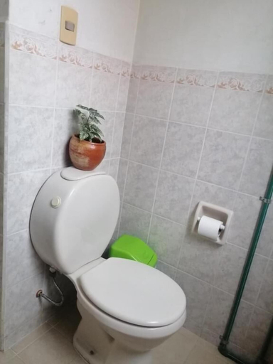 Bathroom 4, Hostel Cultural Pata y Perro, Cercado