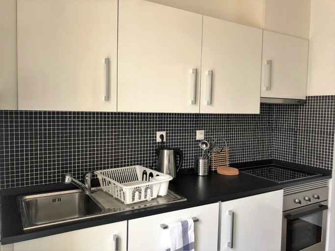 Private kitchen 3, Downtown Riverside IV by Homing, Lisbon