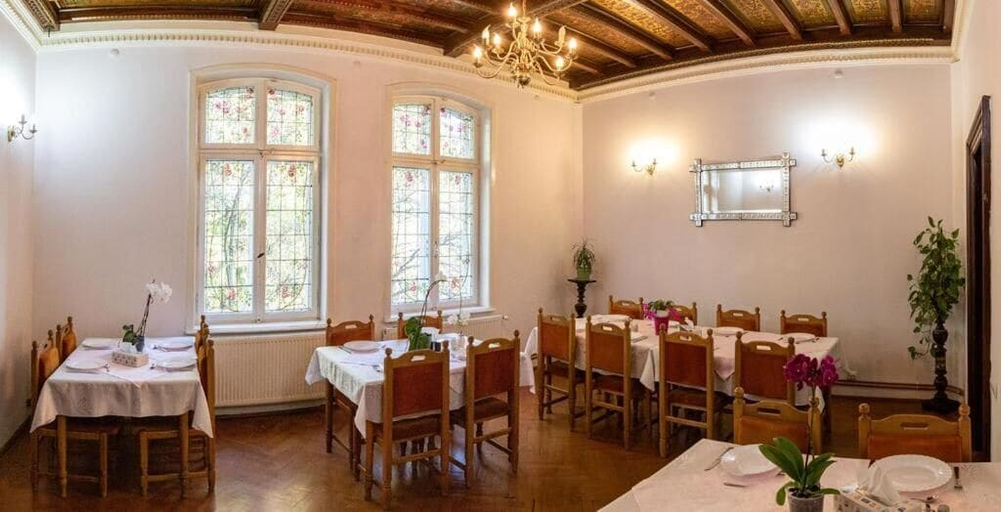Banquet hall, Vila Retezat, Sinaia