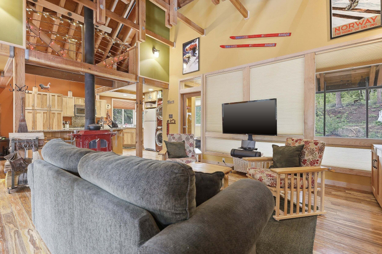 Living area 4, A-frame Home With Deck & Bbq - Vh #223 2 Bedroom Cabin, Alpine
