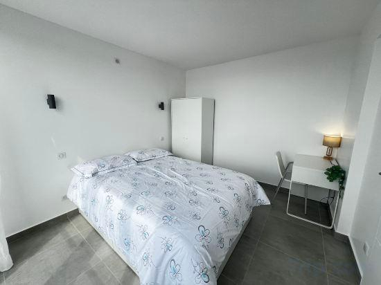2, Bedroom - Serene with Chinese-Parisian Warmth, Seine-Saint-Denis