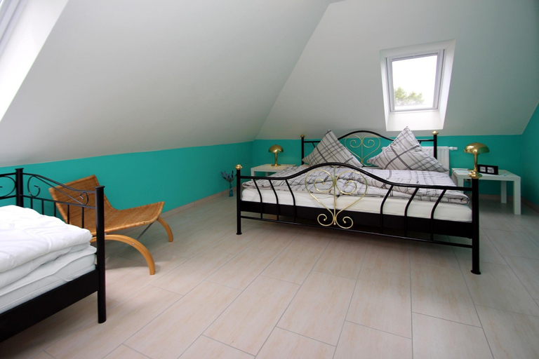 Bedroom 4, Apartment House at Kiessee, Westerholt, Wittmund