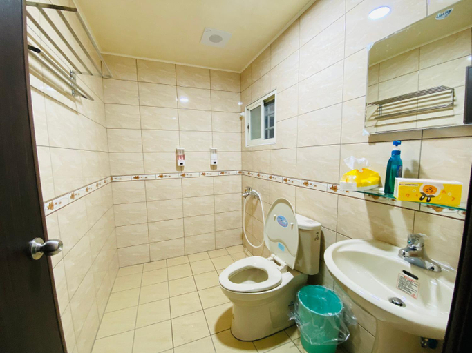 Bathroom 3, Alishan Mao Hsin, Chiayi County