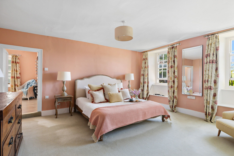 Room 4, Lower Easton Farmhouse - Near Kingsbridge, a beautifully restored Grade II countryside retreat, Devon