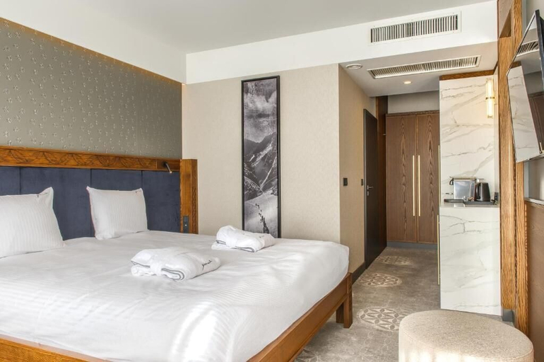 Room 3, TatryTop Giewont House & SPA, Tatra