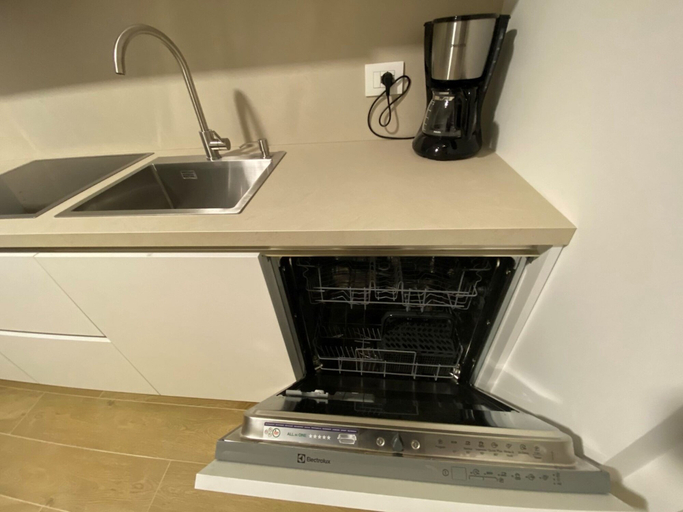 Private kitchen, Cozy Apartment With Terrace Near the sea, Venezia