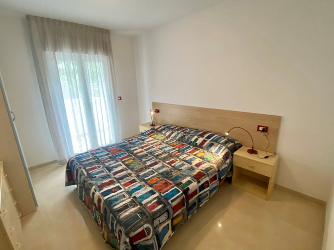 Room 2, Modern Stay in a Central Area in Bibione, Venezia