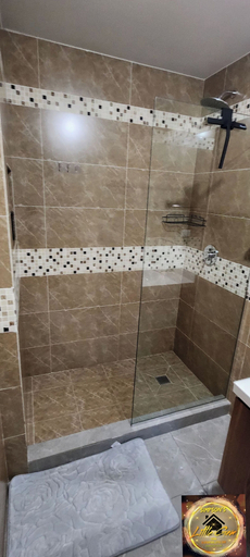 Bathroom 4, Simpson's Little Gem 2
