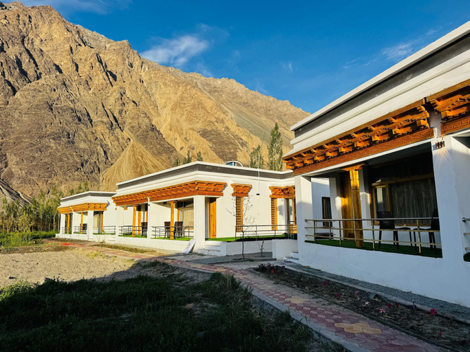 Exterior, Arhat resort, Leh