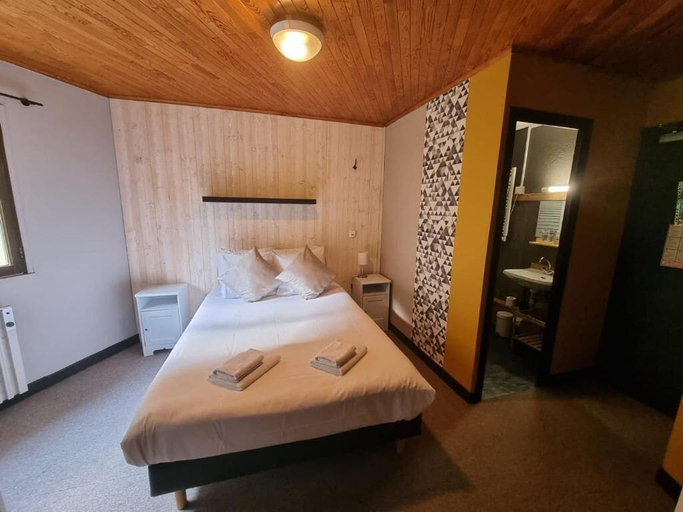 Room 3, Hotel Le beau Site, Isère