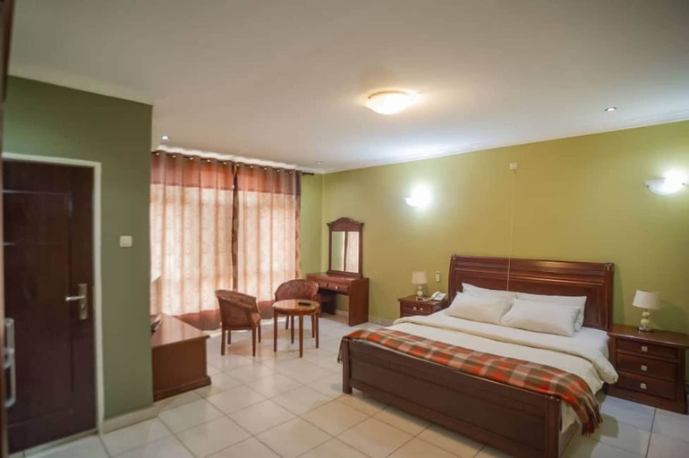 Living area 4, Room-large Cozy Room Including Free Brea, Lubumbashi