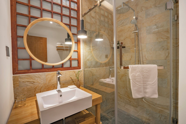 Bathroom 5, Fanjing Mountain Xingyi Yunshe Homestay, Tongren