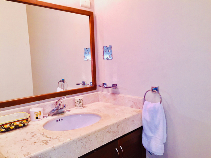Bathroom 4, Gorgeous 11 People Comfort Villa With Pool Playacar Phase 2, Cozumel