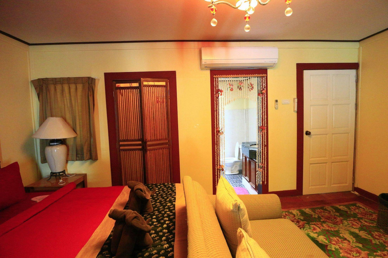 Bedroom 2, White Sand Beach Resort, Koh Chang