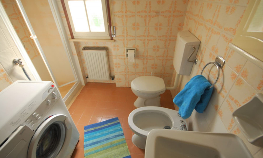 Laundry, Cozy Villa With a Fenced Garden, Udine