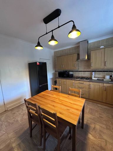 Interior 5, Spacious 3-bed Home at the Heart of Sheffield S2, Sheffield
