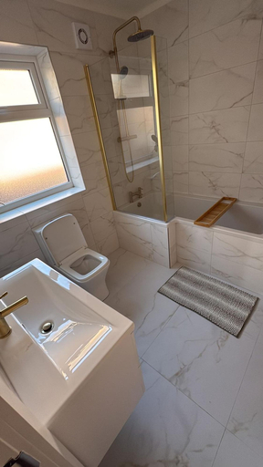 Room 4, Spacious Modern Home in Whitefield, Bury