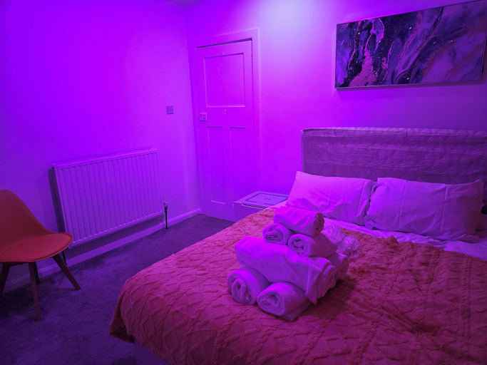 Living room 3, Entire Treasure of Nottingham, Nottingham