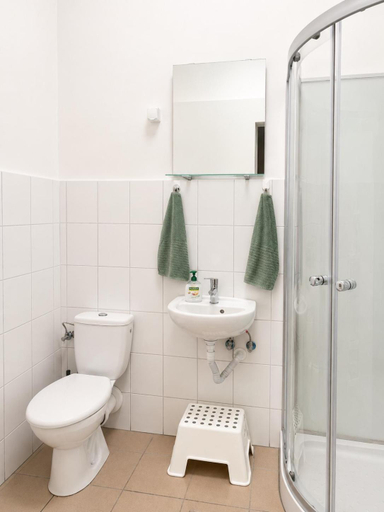 3, Konvoj szallo, Budapesti