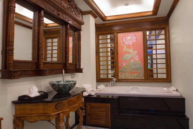 Bathroom 5, Pingviman Hotel, Muang Chiang Mai