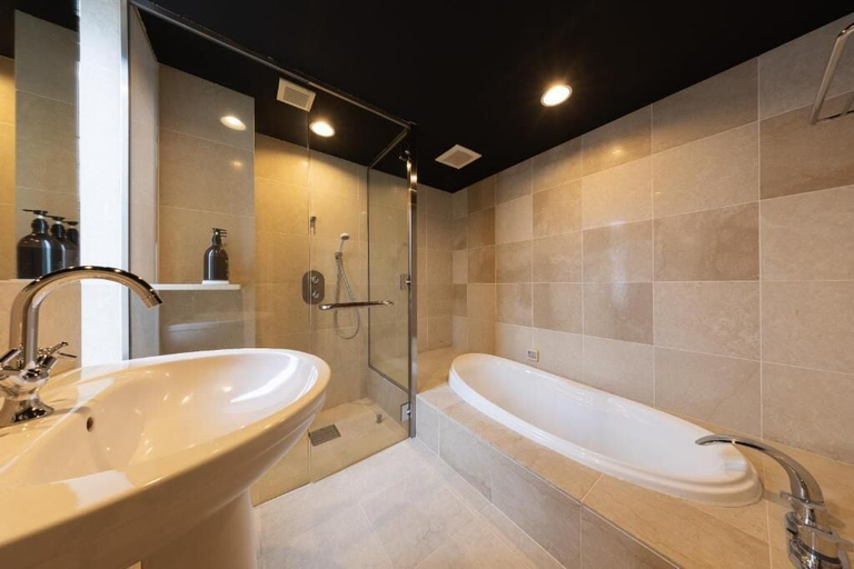 Bathroom 3, HUNTELIA MATSUYAMA, Matsuyama