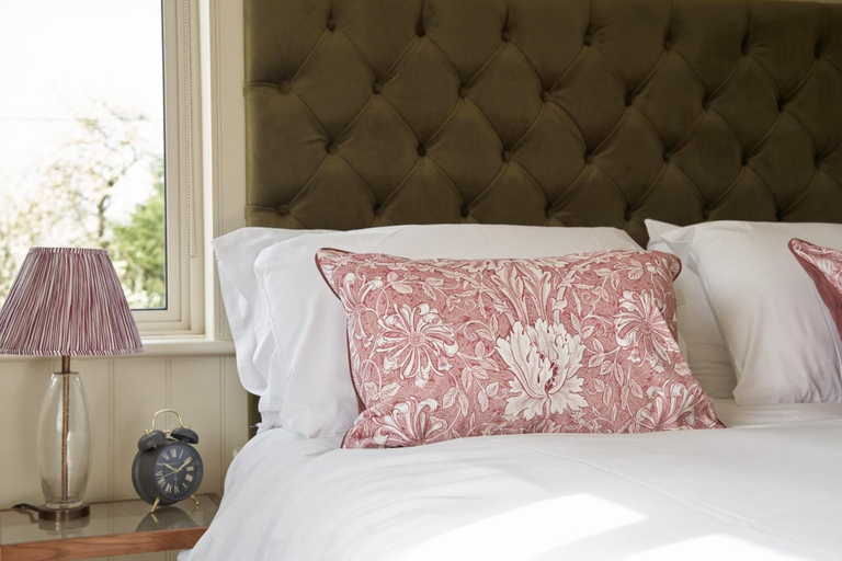 Bedroom 2, The Beckford Inn, Worcestershire
