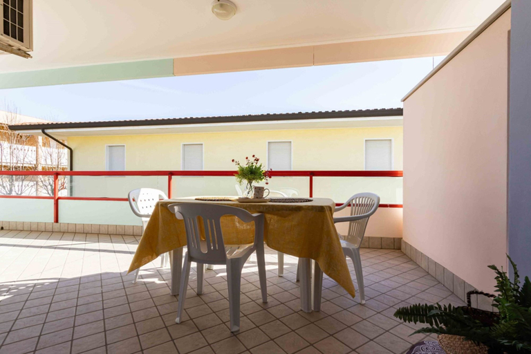 Balcony 3, Modern and Comfy Flat Near the sea, Venezia