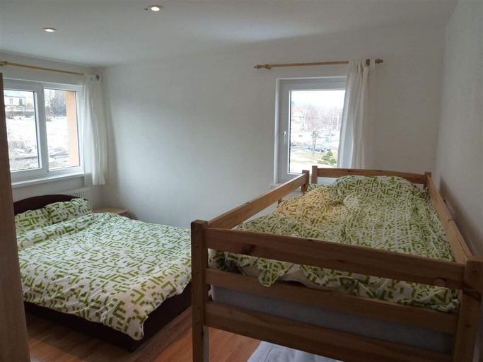 Room 4, Modern, Spacious, Well Equipped Apartment in High Tatras Mountains 1, Poprad