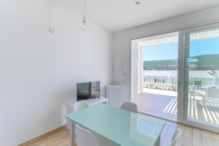 Dining 4, Stunning Capo Falcone Charming Apartments Nui0407h, Sassari
