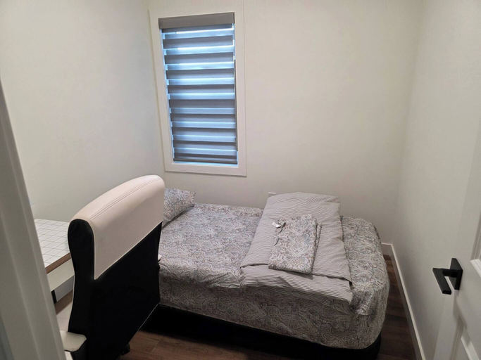 Room 4, Brown Family Vacation Home - 4 Bedrooms- 3 baths, Division No. 11