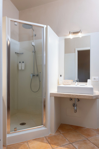 Bathroom 5, Hotel Nibaru, Olbia-Tempio