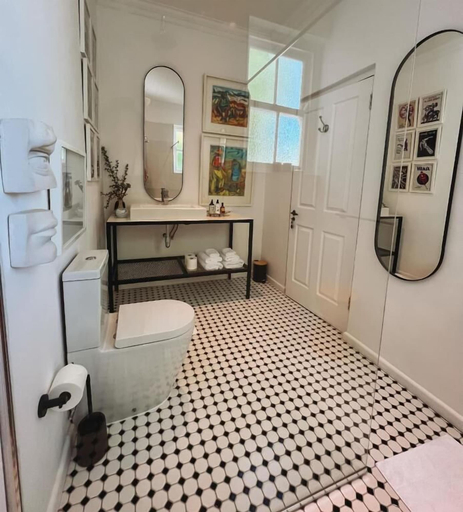 Bathroom 3, 1 Royal Street Guesthouse, West Coast
